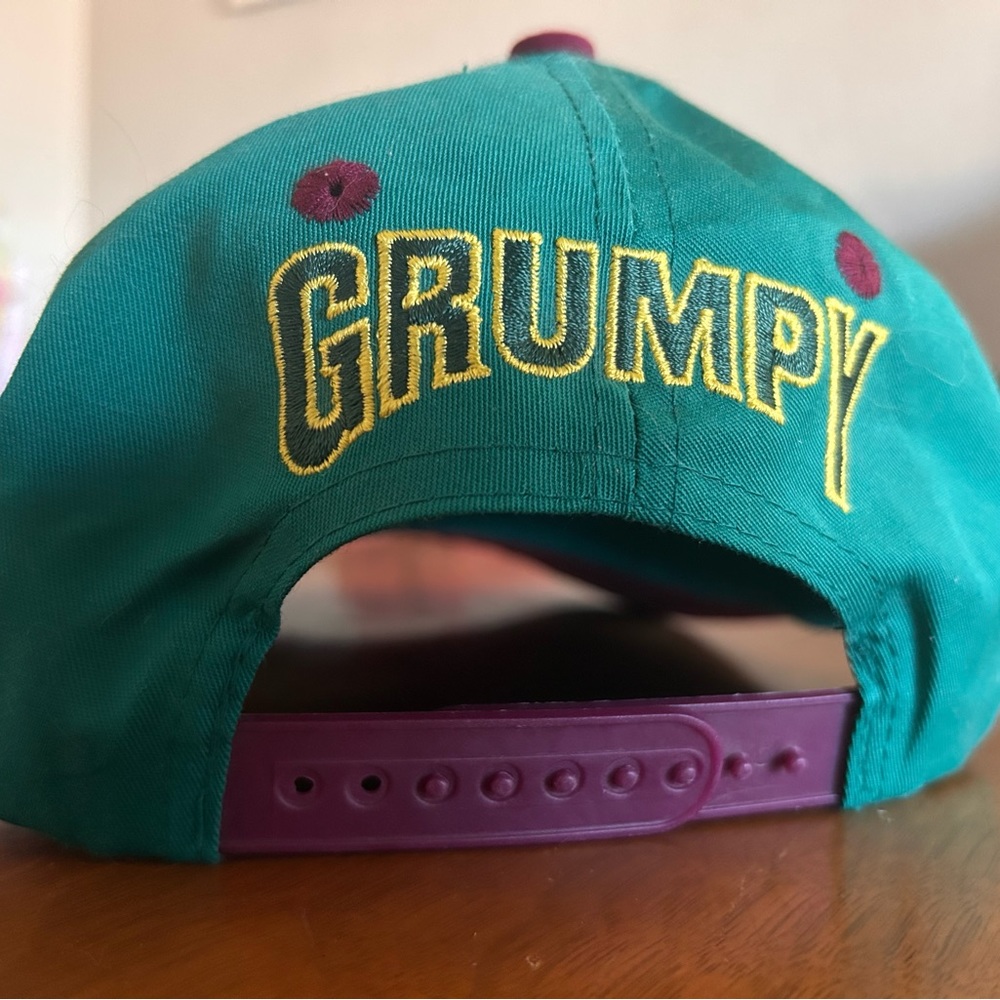 Disney’s Snow White - GRUMPY baseball cap like new